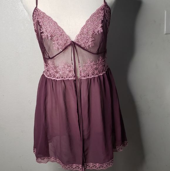 Victoria's Secret Other - Victoria's Secret Absolutely Stunning Lace Chemise